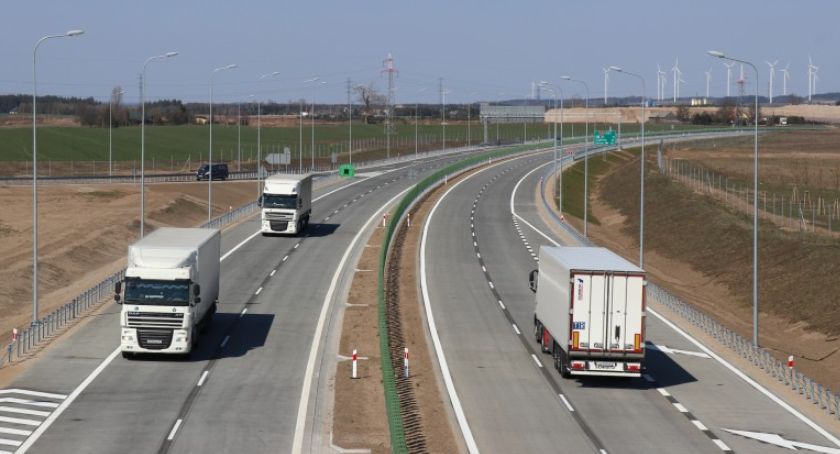 Drogi w województwie podlaskim są już szersze i bezpieczniejsze