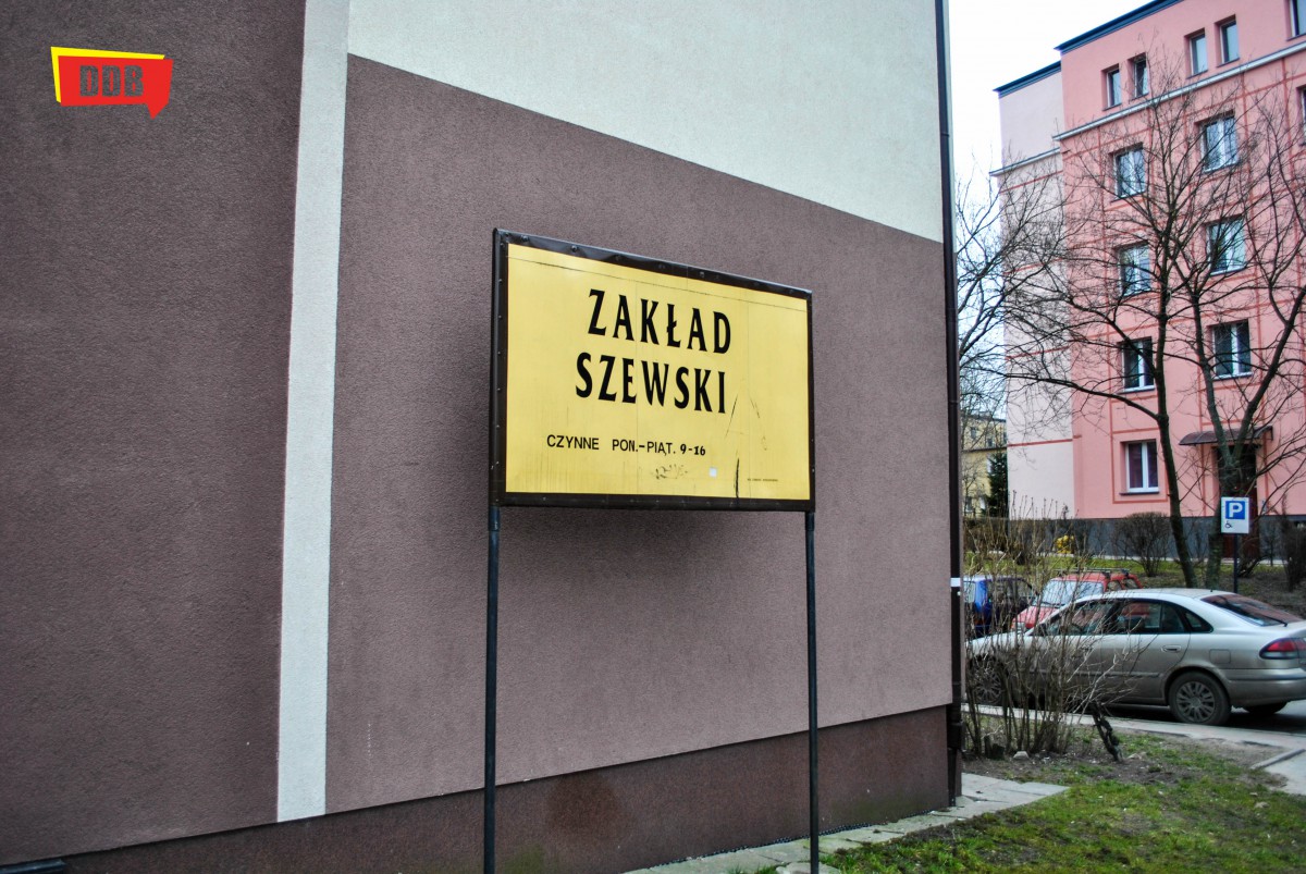 Banki centralne niszczą tradycyjny rynek pracy