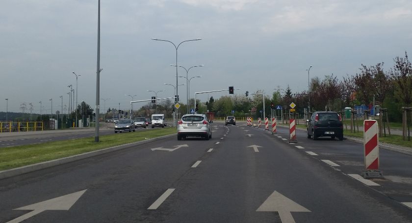 Jakie auta najczęściej rejestrują Polacy? Golf na zachodzie, Audi na wschodzie
