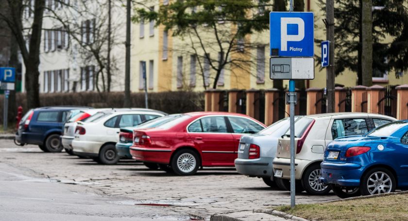 Rewolucji w strefie płatnego parkowania nie będzie