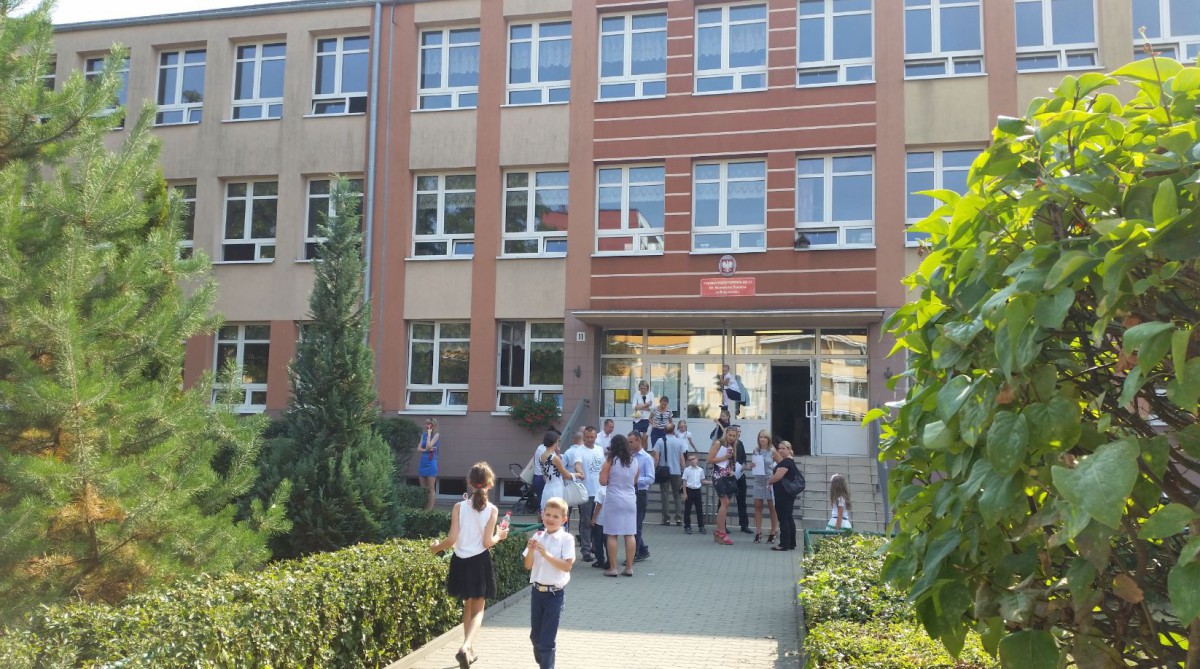 Spory w edukacji. Pracowników czekają zwolnienia