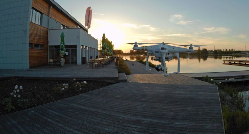 Latający dron będzie sprawdzał jakość powietrza