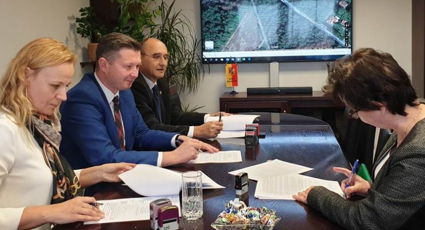 Za chwilę rozpocznie się przebudowa ulicy Topole w Niewodnicy Kościelnej