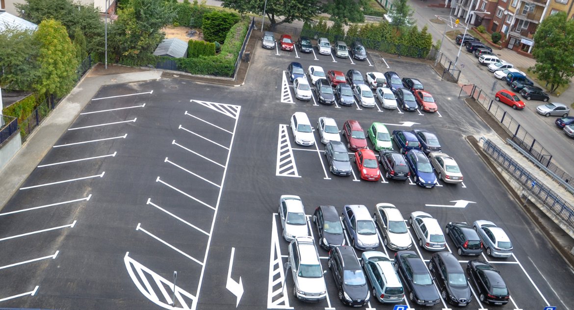 Parking dla mieszkańców stał się parkingiem dla urzędników. Obietnica została złamana