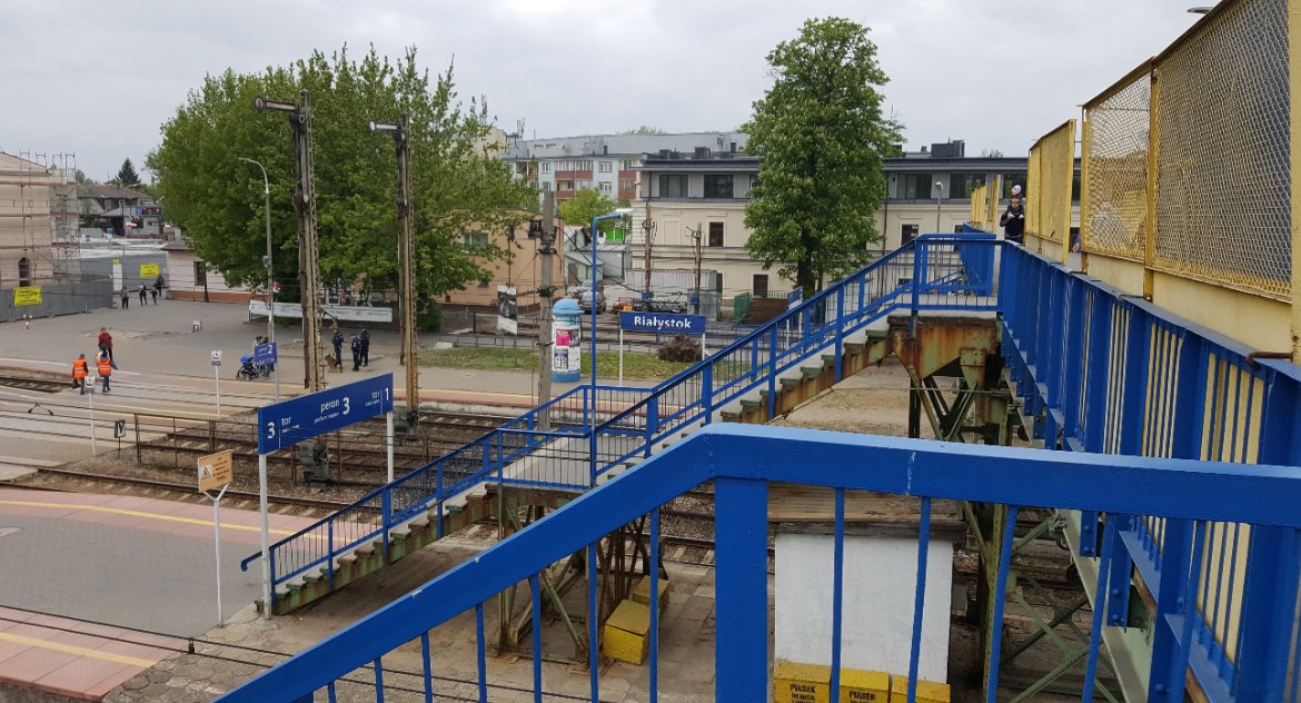Zniknie kładka i schody, będzie przejście podziemne z windami i pochylnią