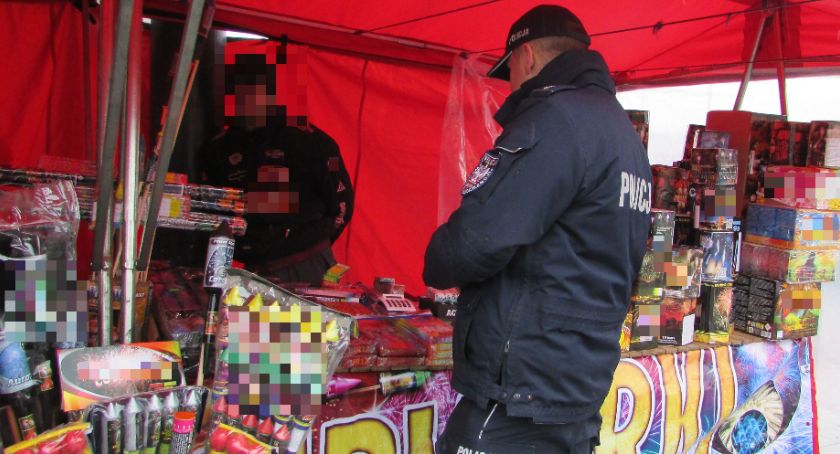 Uwaga na fajerwerki. Przypominamy o rzeczach najważniejszych
