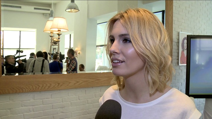 Agnieszka Popielewicz w nowym programie pokaże rodziny gwiazd. W pierwszym odcinku wystąpi rodzina M