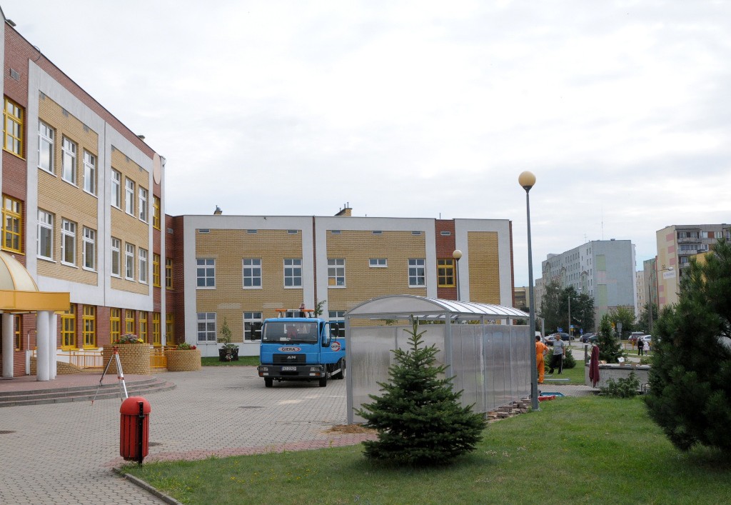 Kolejne wiaty rowerowe przy białostockich szkołach