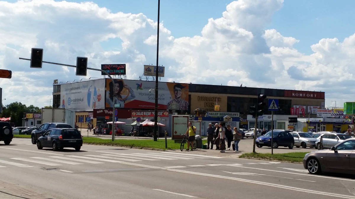 Każdy sobie rzepkę skrobie i własne inwestycje realizuje jak chce