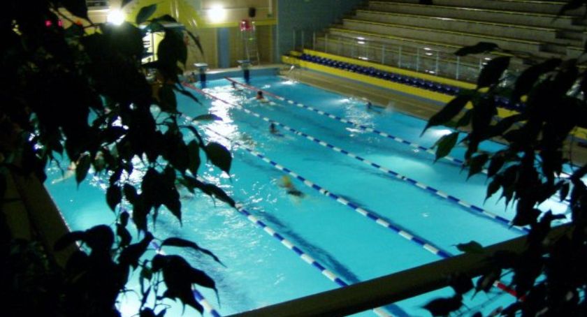 Od tego roku będzie można popływać nieco dłużej na pływalni sportowej