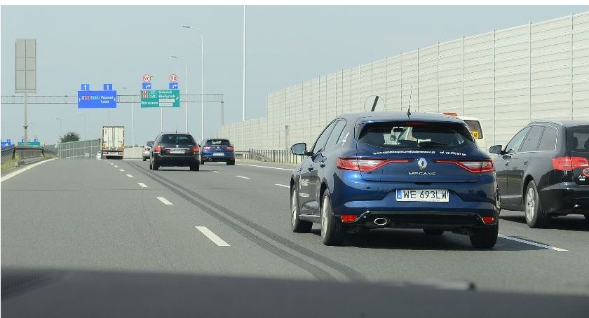 Jak zachować się wobec spieszących na ratunek?