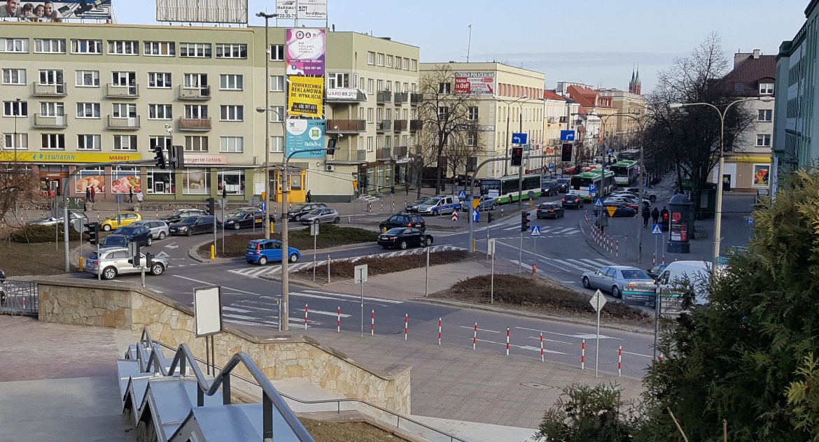 Sekundników na skrzyżowaniach nie ma i nie będzie
