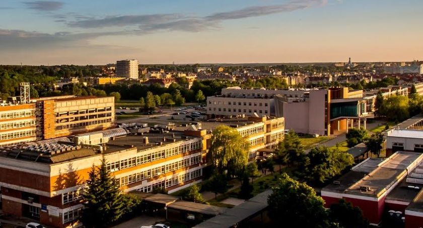 Prawie 1000 miejsc na 19 kierunkach czeka na studentów na Politechnice Białostockiej
