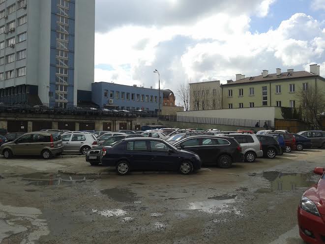 Parking tak, ale gdzie indziej