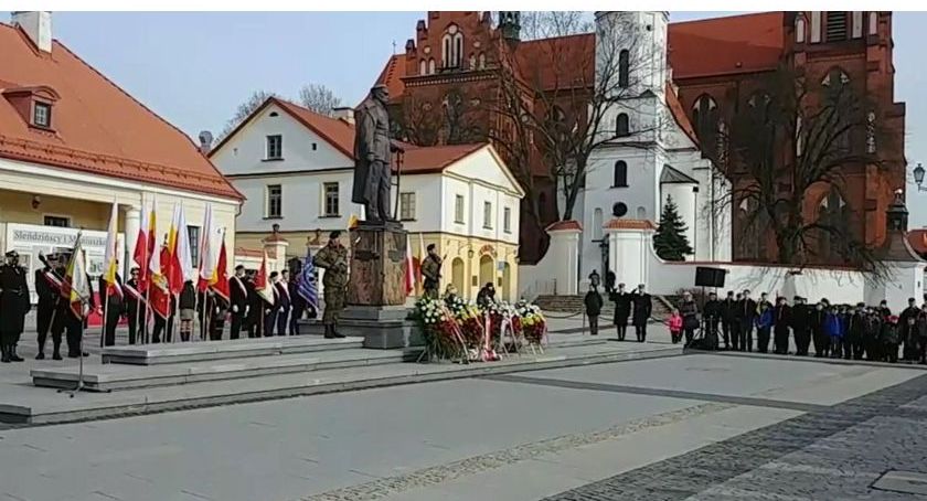 Dziwne uroczystości odzyskania niepodległości przez Białystok