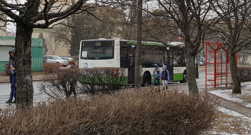 Jazda BKM jest już droższa, a mieszkańcy pytają o znikające kursy autobusów
