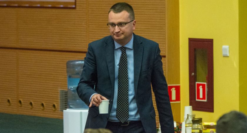 Rafałowi Rudnickiemu treści satanistyczne nie przeszkadzają, ale Gównem to się interesował