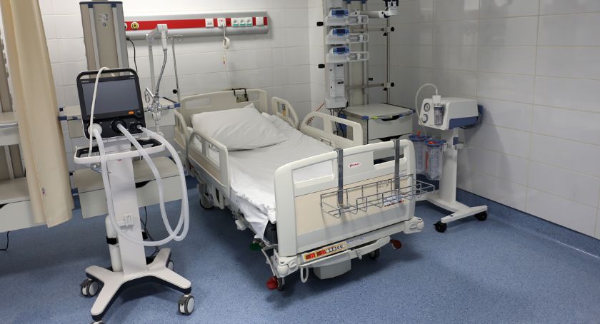Podlaskie: Zmarł mężczyzna zakażony COVID-19. Przybyło też 14 nowych przypadków zakażeń