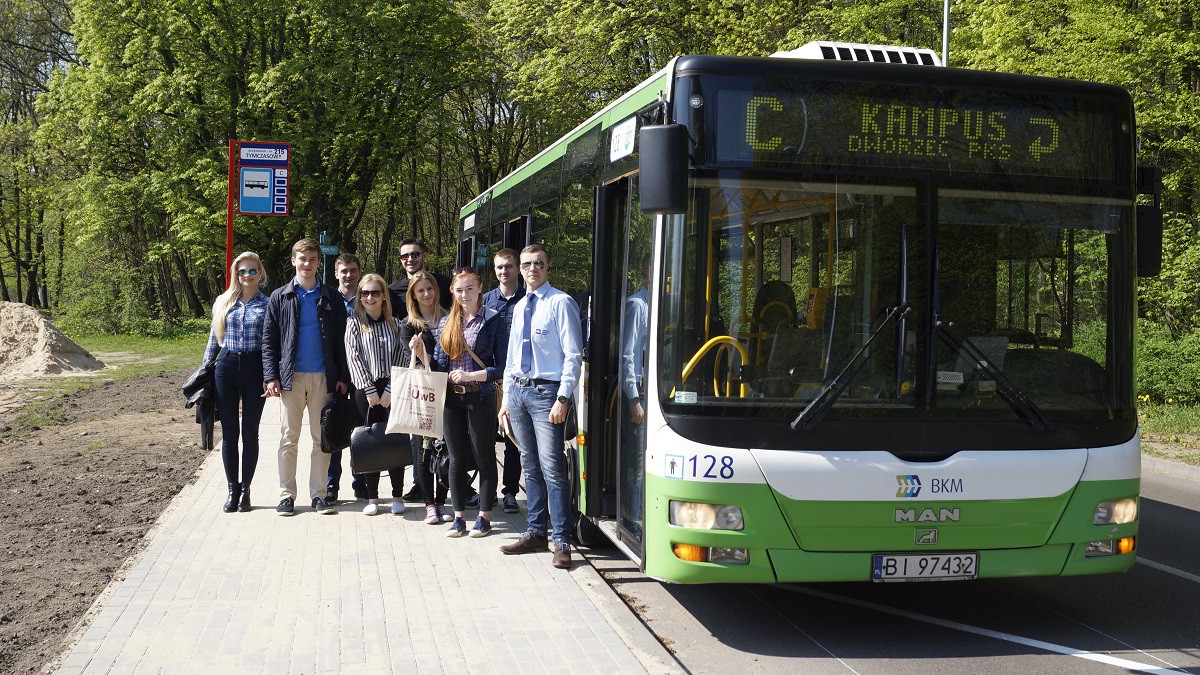 Pierwszy dzień z linią C na kampus UwB