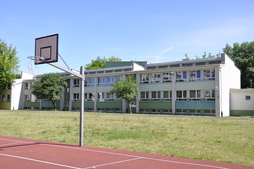 Siłownia pod chmurką na osiedlu Piaski