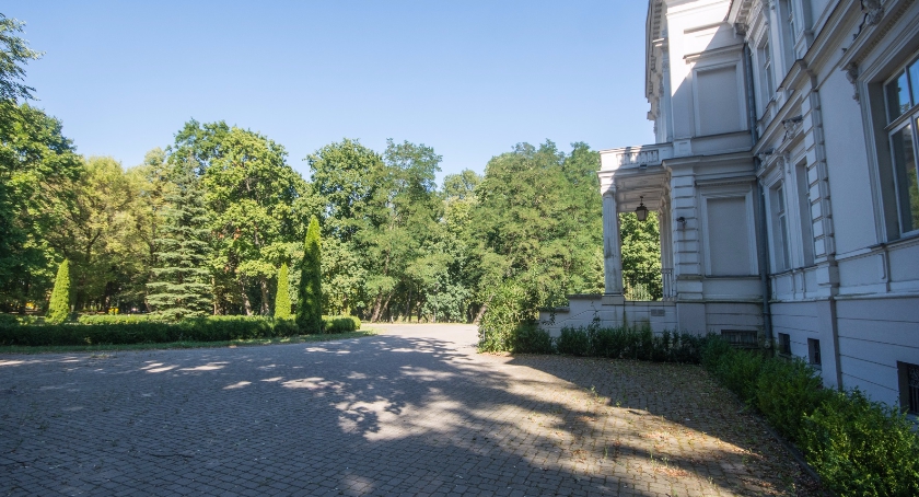 Pałacyk nie pójdzie pod młotek. Uczelnia wycofała się z pomysłu sprzedaży