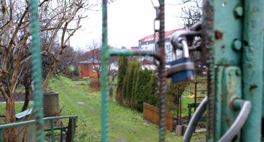 Altanki i domki jesienią są atrakcyjne dla złodziei