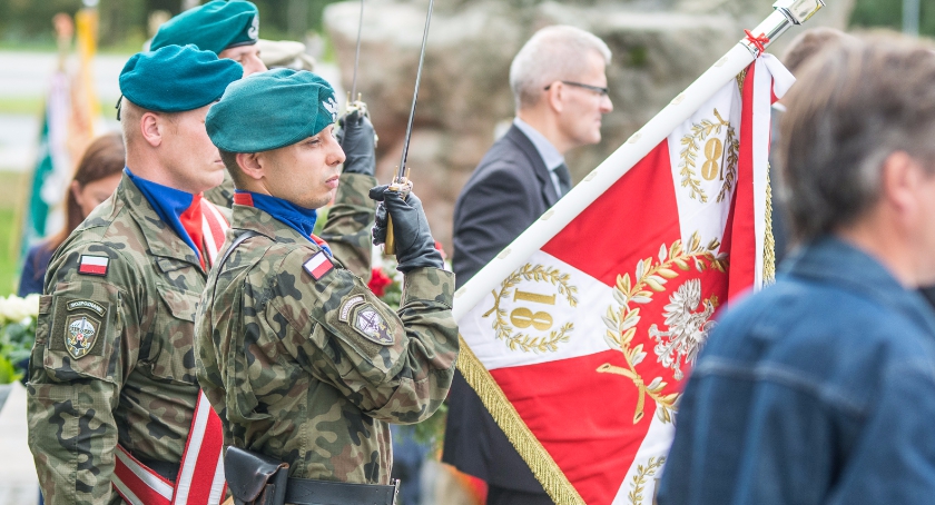Poboru obowiązkowego do wojska nie będzie, ale będzie za to Obrona Terytorialna 