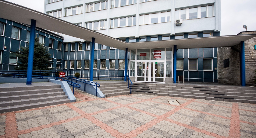 Niepełnosprawni łatwiej dostaną się do urzędu miejskiego