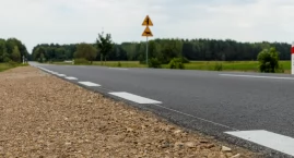 Odnowionym odcinkiem drogi można już przejechać z Dr&hellip;