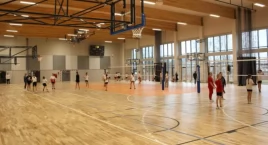 Łomżyńska piątka będzie realizować remont hali sportowej