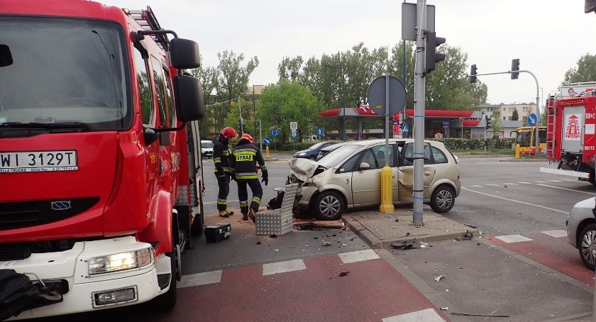 Wypadek na skrzyżowaniu Ostrobramskiej z Poligonową