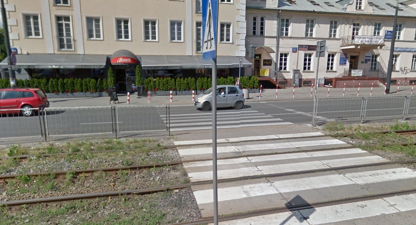 ZDM sprawdził przejścia dla pieszych na Pradze Pd. Będą zmiany. Pierwsze na Grochowskiej