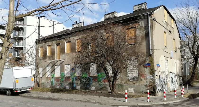 Zła wizytówka Grochowa. Co z domem przy ul. Mlądzkiej 44?