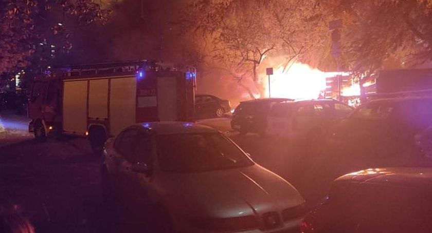 Kolejny pożar wiaty śmietnikowej na gabaryty. Problem jest coraz większy