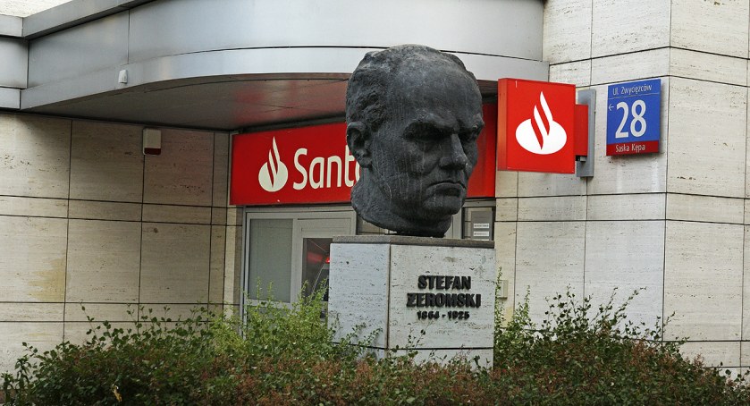 Saska Kępa i pomniki