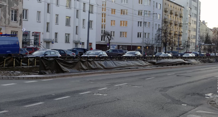 Najdłuższy trawnik świata i walka z plastikiem