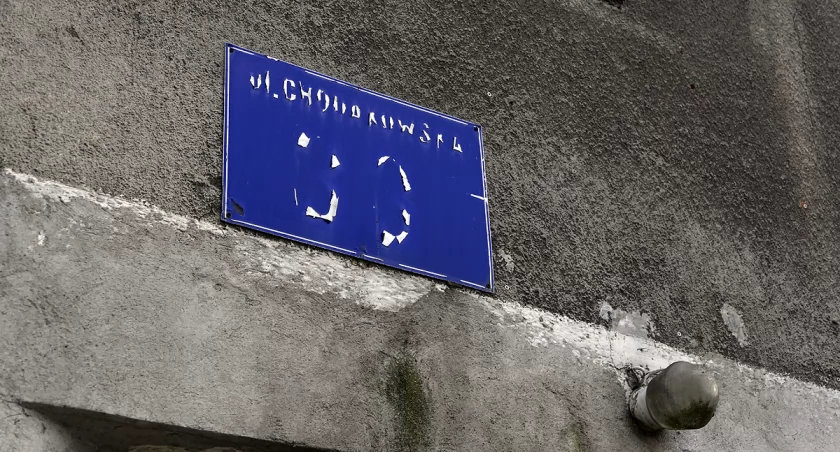 Kamienica z ulicy Chodakowskiej 33