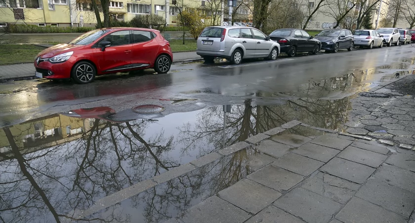 Spadł deszczyk na Grochowie