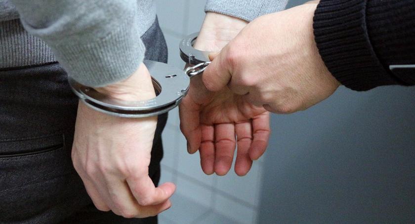 Ekspedientka poszukiwana listem gończym trafiła w ręce policji
