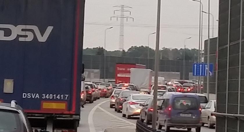 Płowiecka rano - możliwe utrudnienia w ruchu! Wybierajcie inną drogę do pracy!