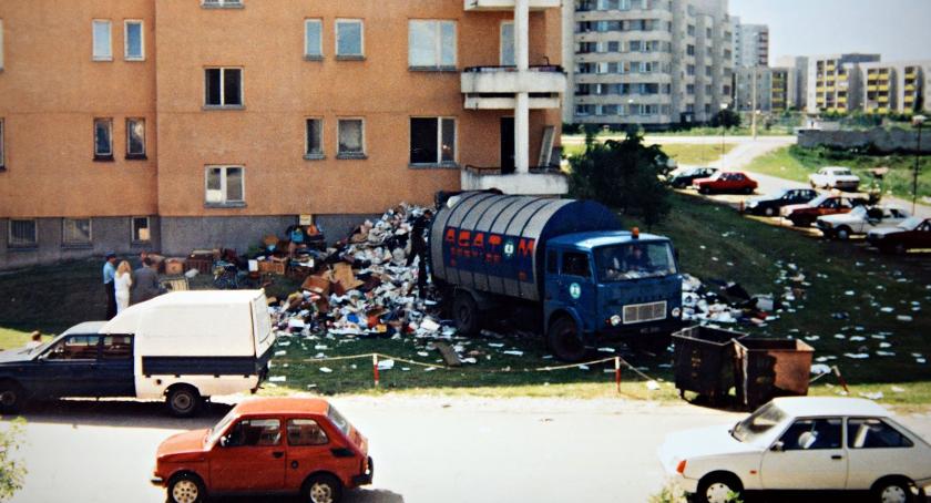 Balkon sprzątnięty. Pytanie: na jak długo?...Zobaczcie zdjęcia z lat 90-tych...