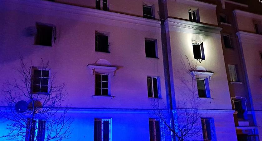 Wielki pożar przy Kobielskiej. Kilkanaście osób poszkodowanych