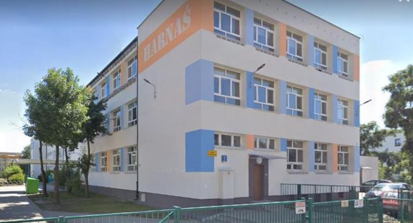 Co z halą sportową przy SP 279? Jest petycja