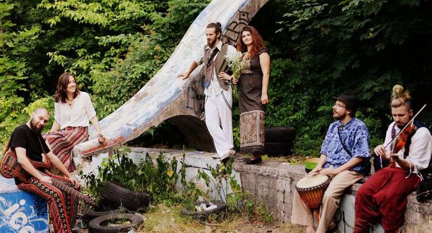 Summana i Montain Lakes w klubie Bazar 