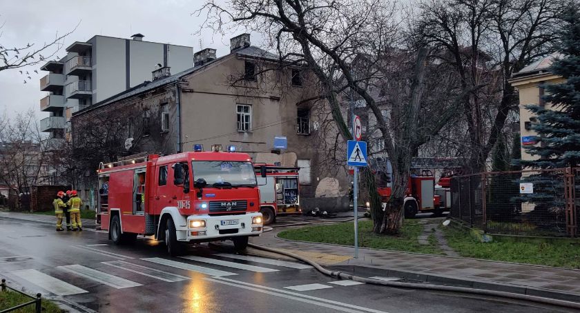 Wołanie o pomoc obudziło mieszkańców Grochowa