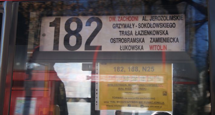 Autobusy linii 182 jeżdżą jak chcą?