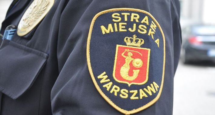 Pijany kierowca przy ul. Styrskiej próbował wręczyć łapówkę strażnikom miejskim 