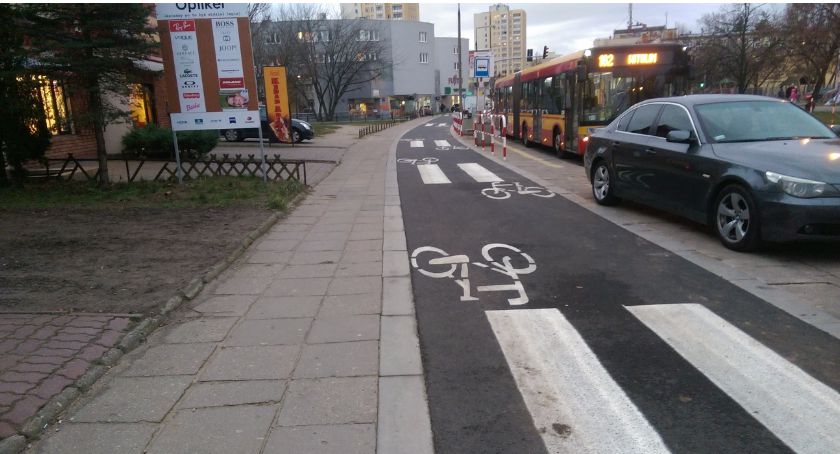 Ścieżka rowerowa przy ul. Łukowskiej, czyli 38 przejść dla pieszych na 1 km