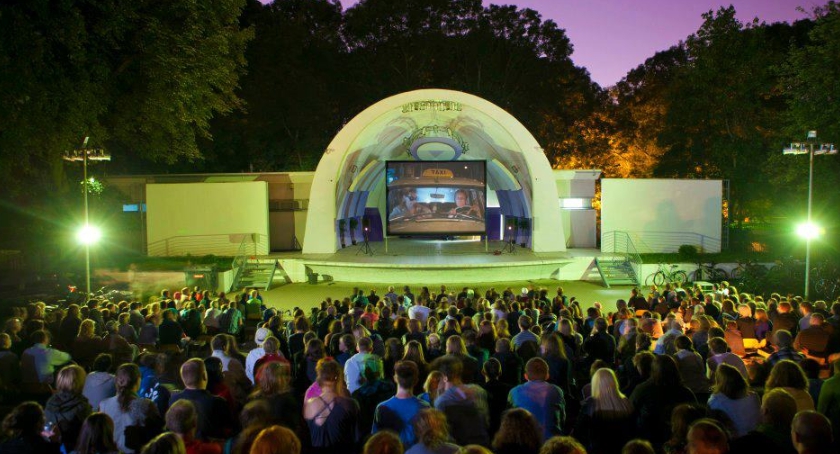 Startuje Kino plenerowe w Parku Skaryszewskim [REPERTUAR]