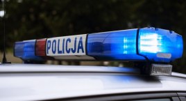 Taksówką przebił bariery, a potem uciekł z miejsca kolizji
